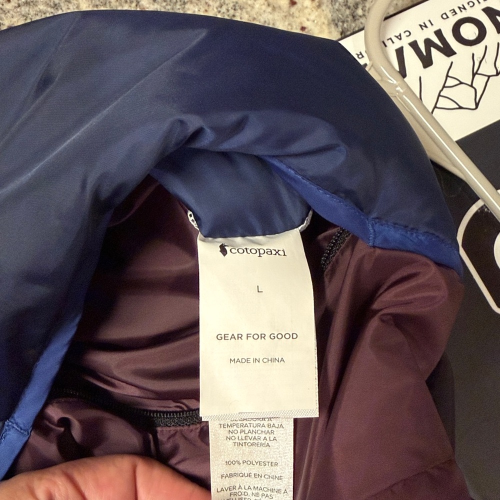 Reversible Cotopaxi Black, Blue, and Burgundy Jacket - Picture 4 of 5